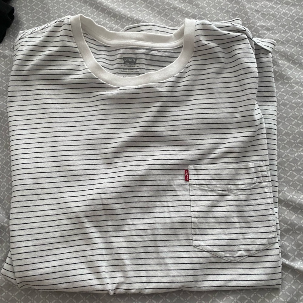 Mens levis shirt